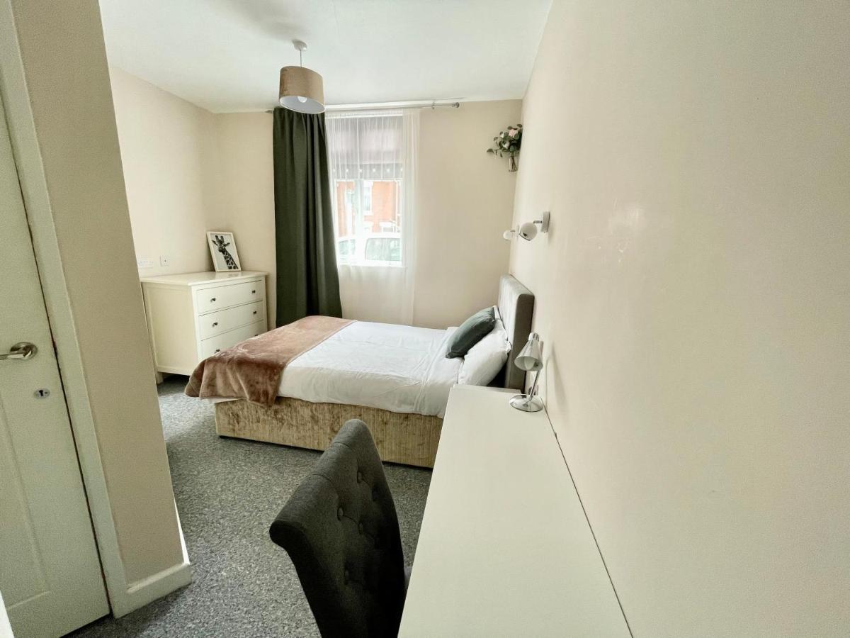 The Corner House - Modern Chesterfield Town Centre Apartments Exterior foto