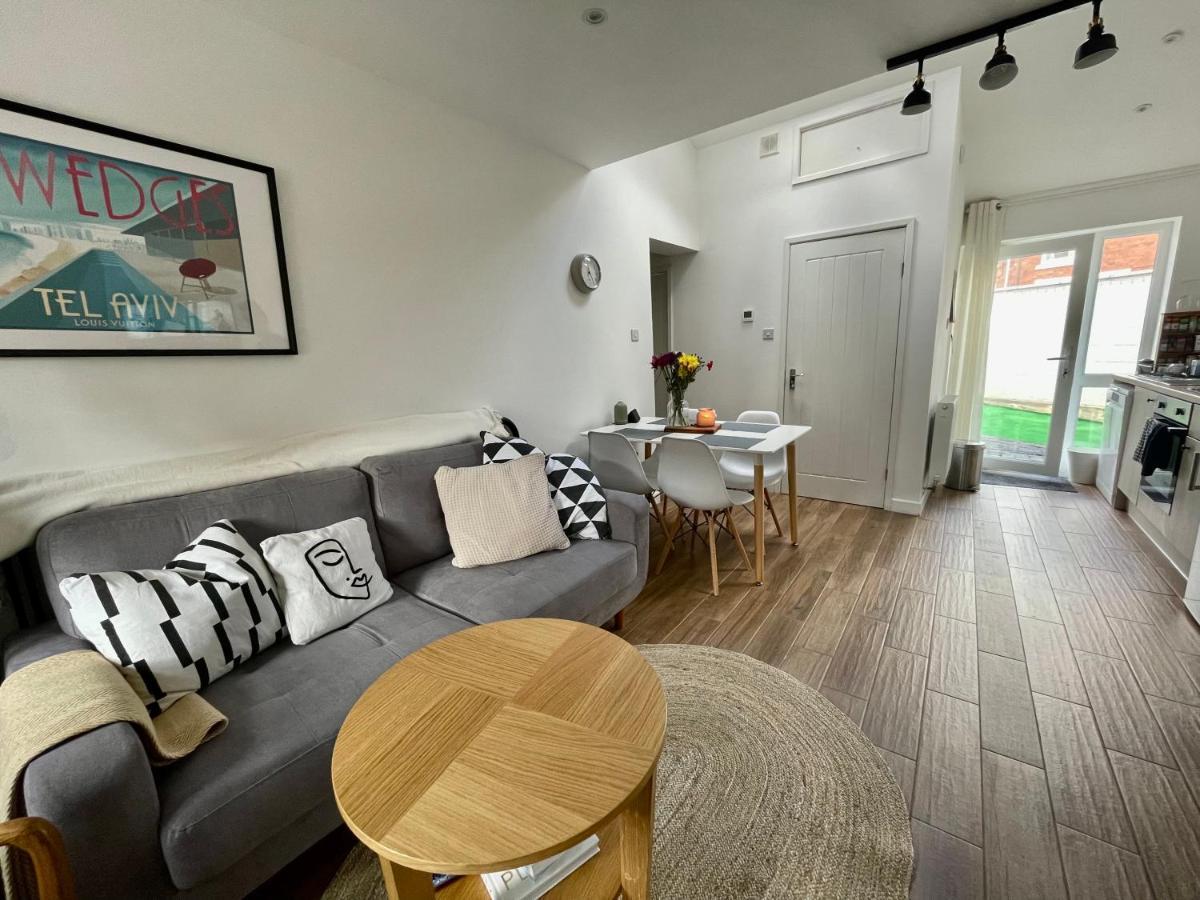 The Corner House - Modern Chesterfield Town Centre Apartments Exterior foto